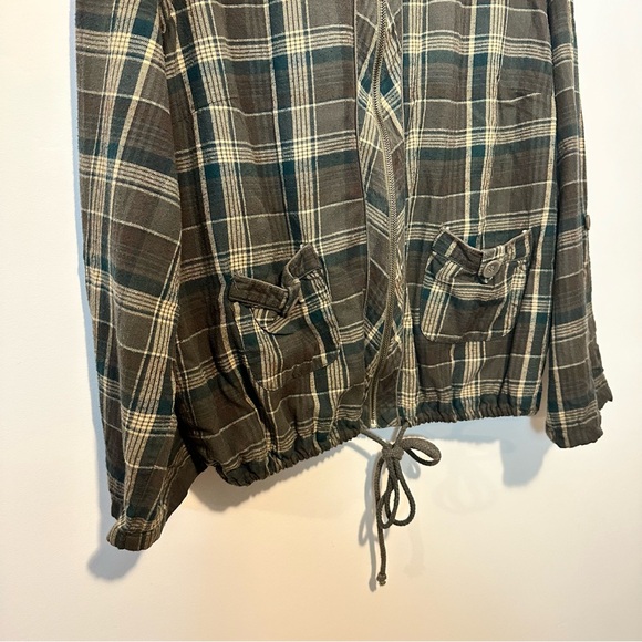 AE Sport Green Plaid Lightweight Jacket - Picture 4 of 9